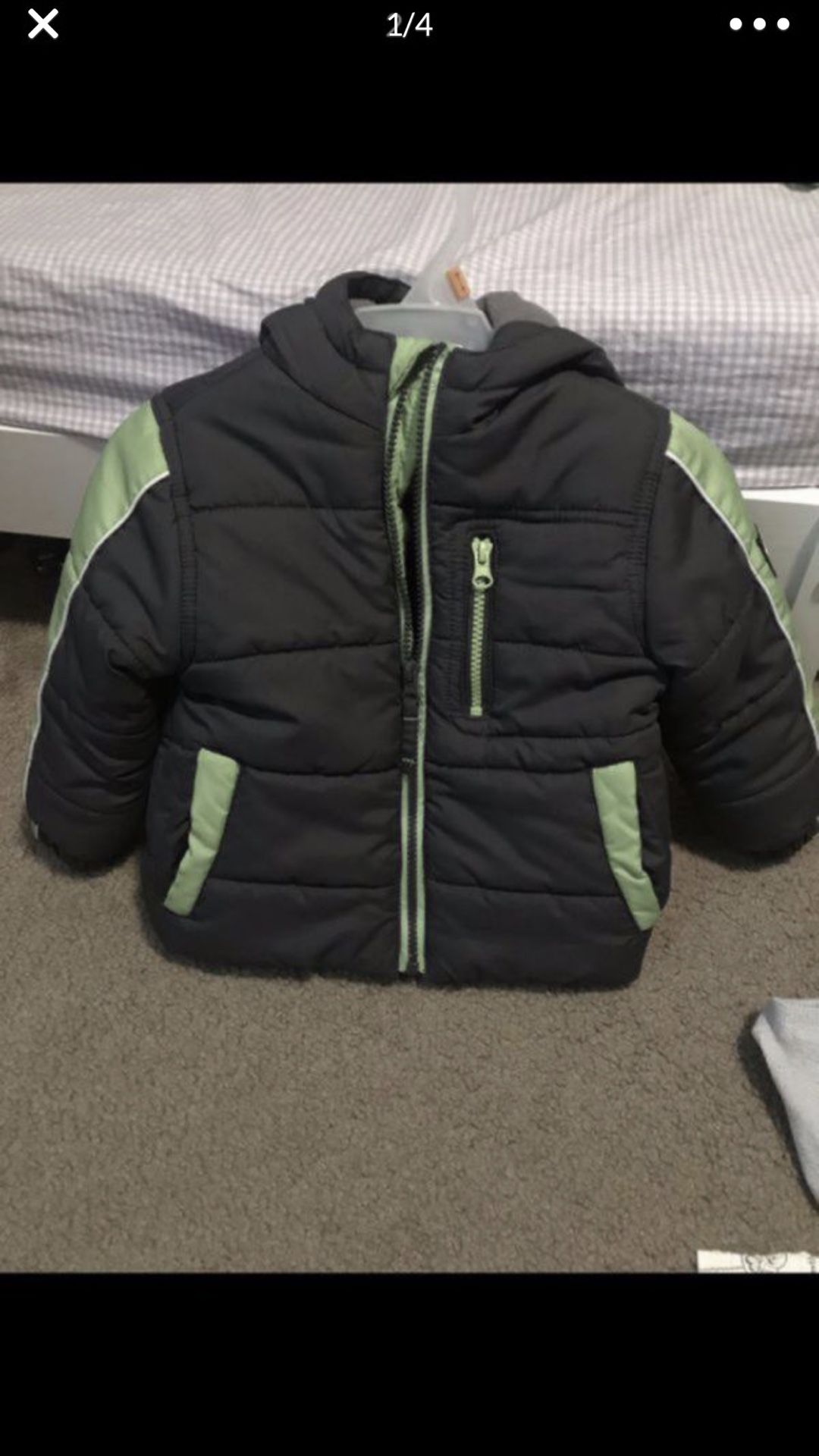 Toddler boy jacket size 2t-3t excellent condition doesn’t fit my son anymore pick up only