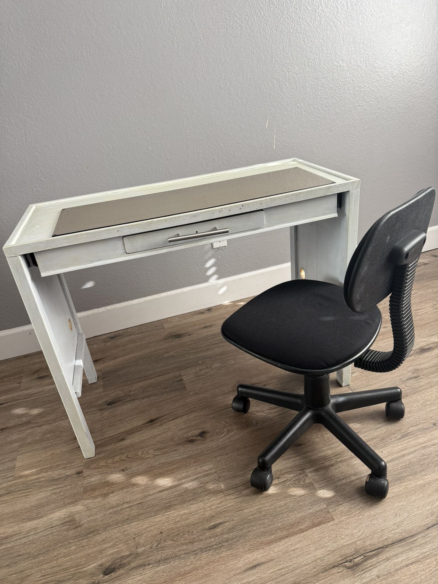 Small Vanity Desk