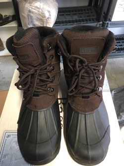 Bass Waterproof boot size 9 for man brand new