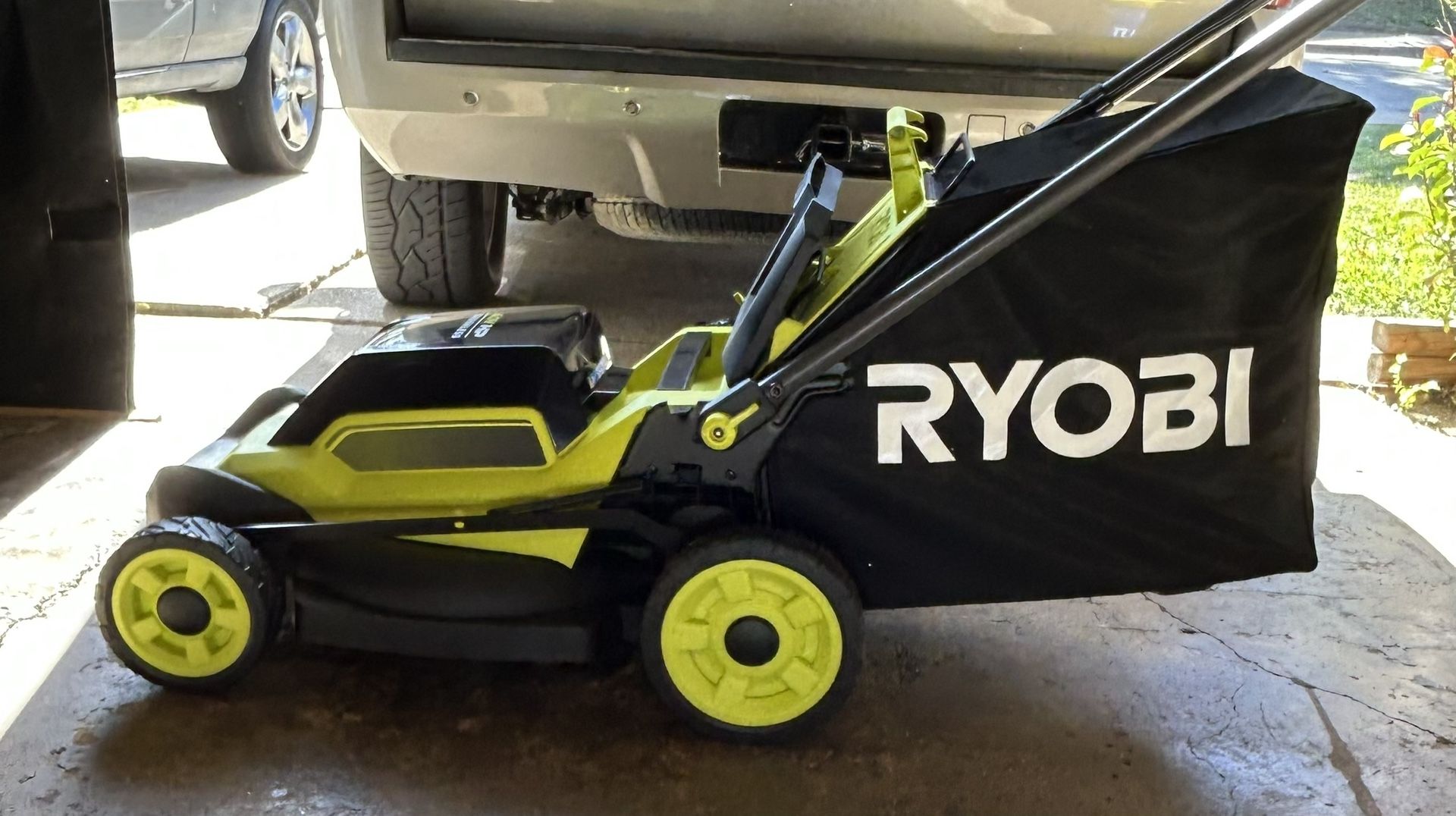 $150$. 40V HP Brushless 20 in. Cordless Battery Walk Behind Push Lawn Mower with 6.0 Ah Battery and Charger