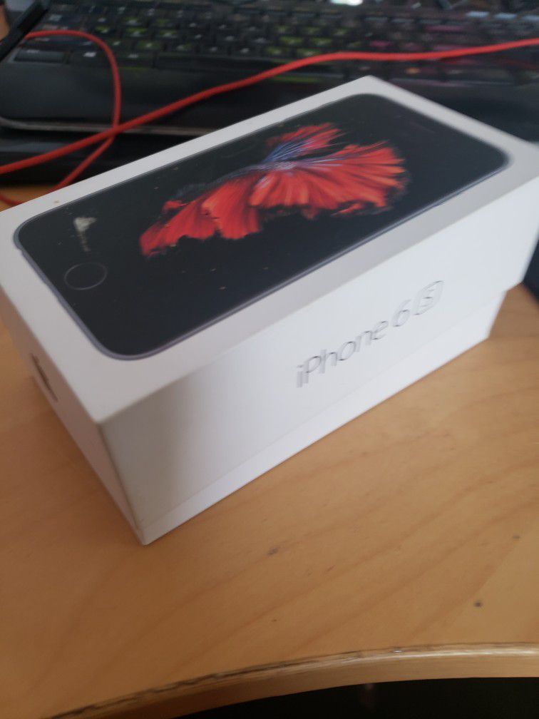 Tracphone iPhone 6s New In Box