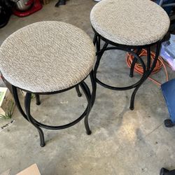 2 Stools