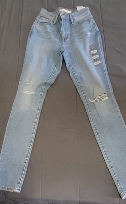 New Levis Size 0