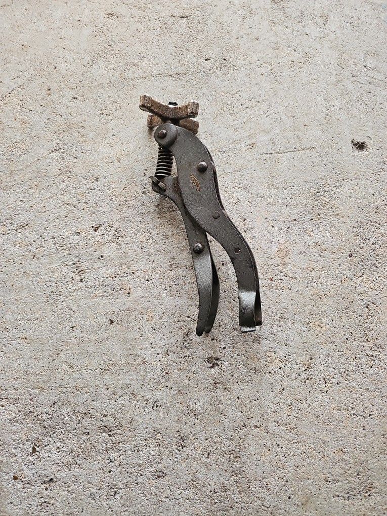Craftsman Vintage Valve Spring Compressor Lifter Tool Screw Type NICE