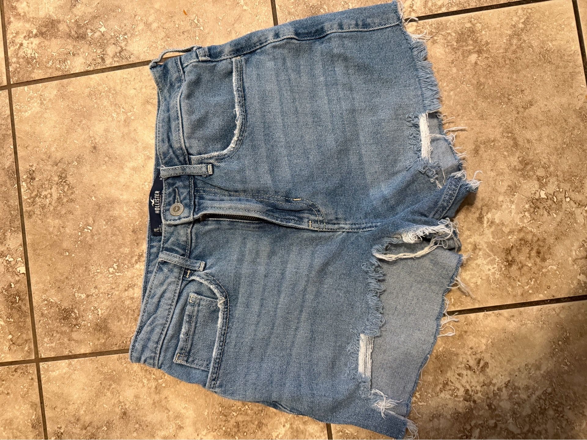 Hollister shorts size 7