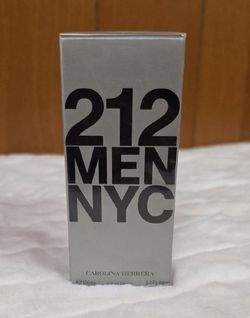 Perfume  MEN NYC – CAROLINA HERRERA