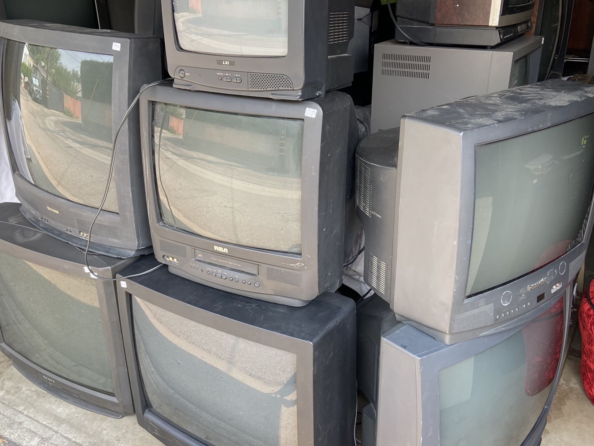 Vintage Television TV - Wall Of TV’s
