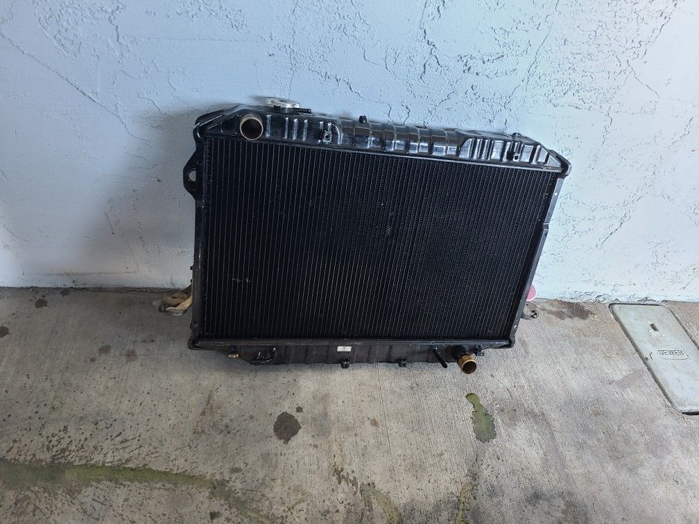 Land Cruiser 1991 3FE Fj80 Radiator CSF for Sale in Imperial Beach, CA ...