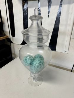 Apothecary Jar With Lid And Balls
