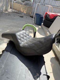 Saddleman seat