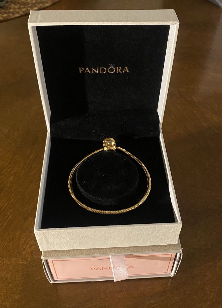 New Pandora Bracelet With Box