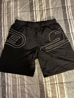 Supreme shorts size S