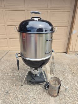 Weber 22in kettle with smoke chamber