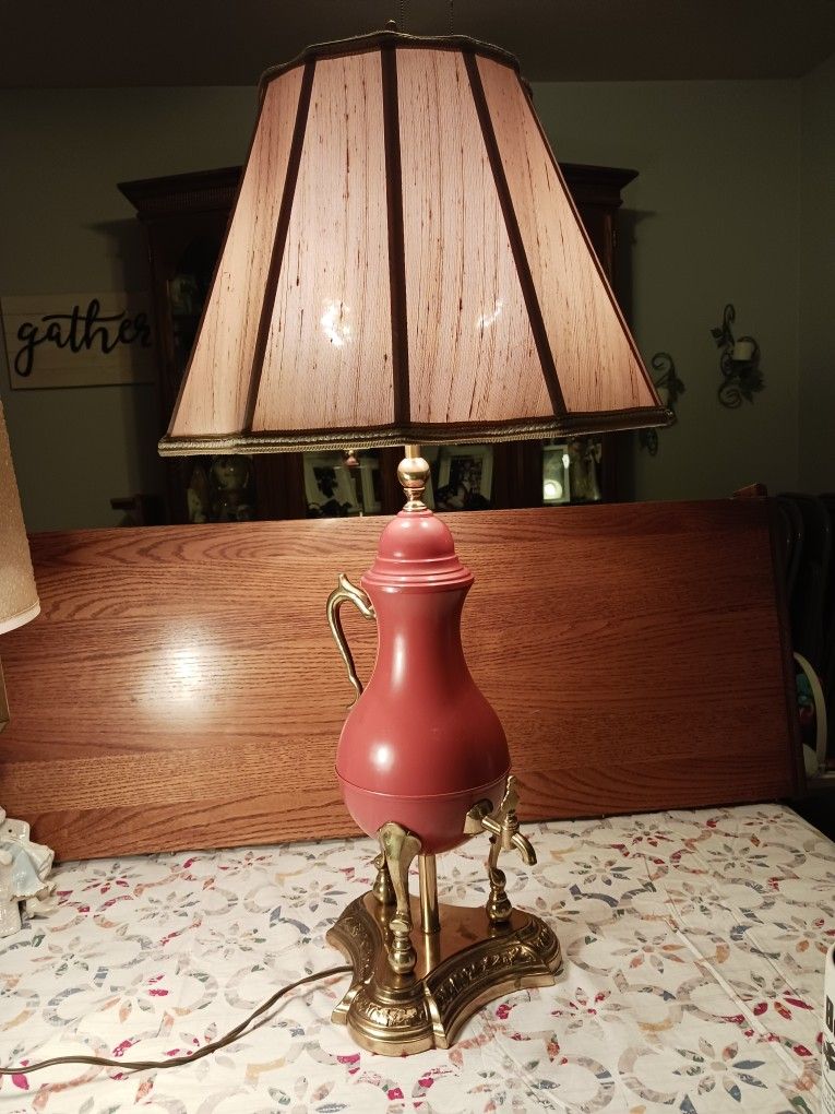 VERY Unique Looking VINTAGE LAMP 28 INCHES TALL