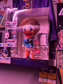 Disney Treasures from the Vault Donald Duck Special Edition Plush