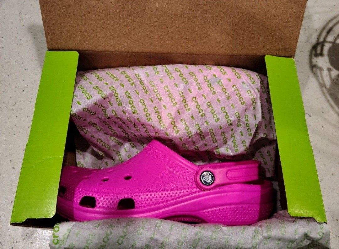 ELECTRIC PINK CROCS