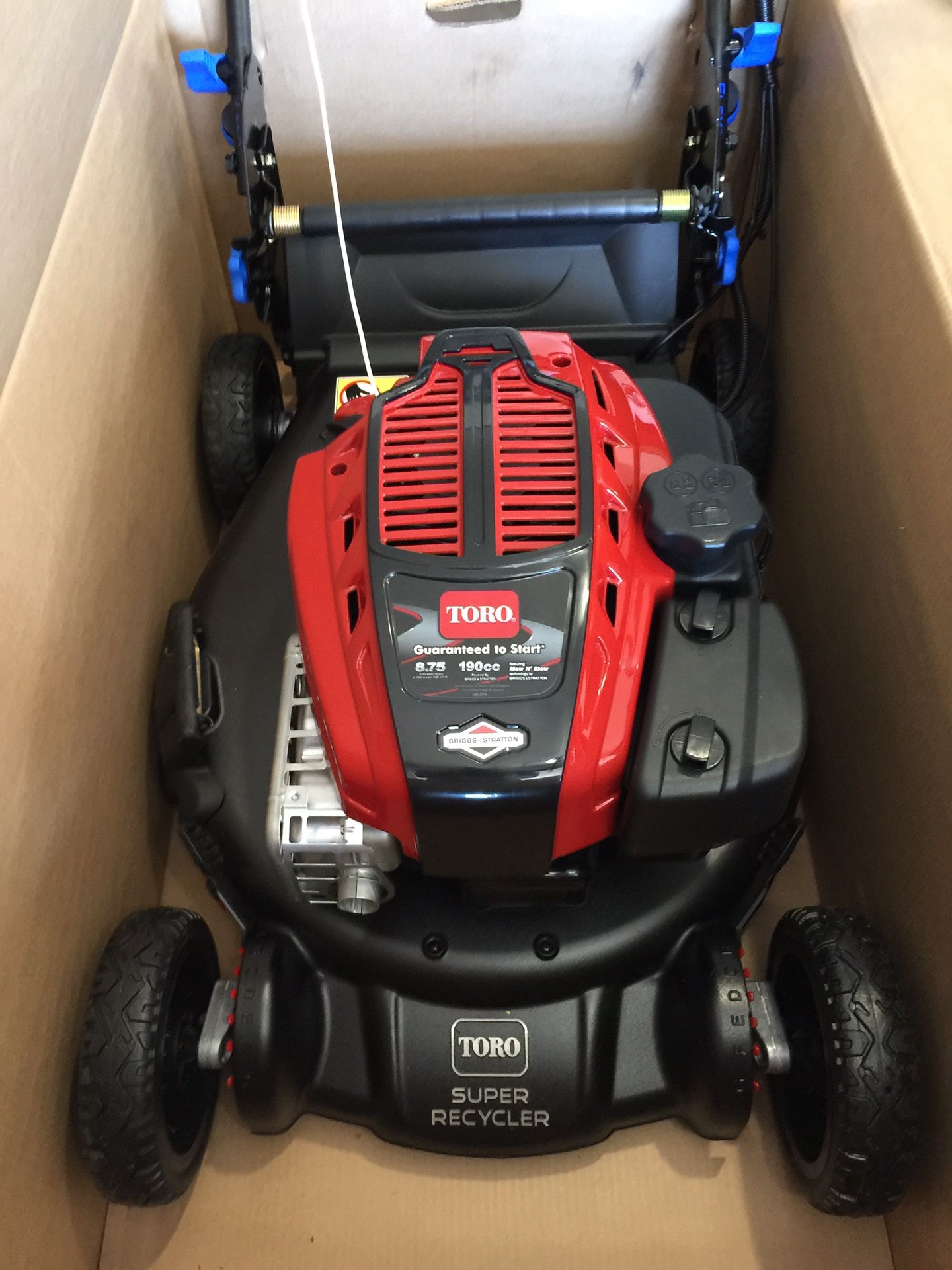 New In Box 2020 Toro Super Recycler Electric Start Alloy Deck
