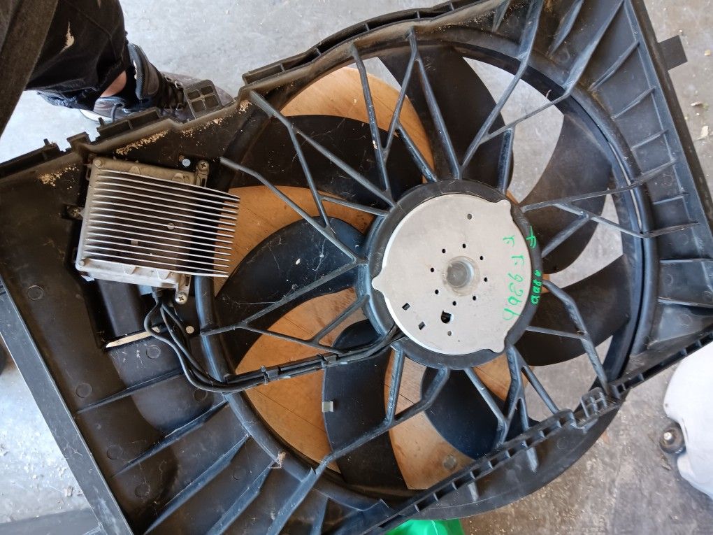 Mercedes Fan Assembly $60