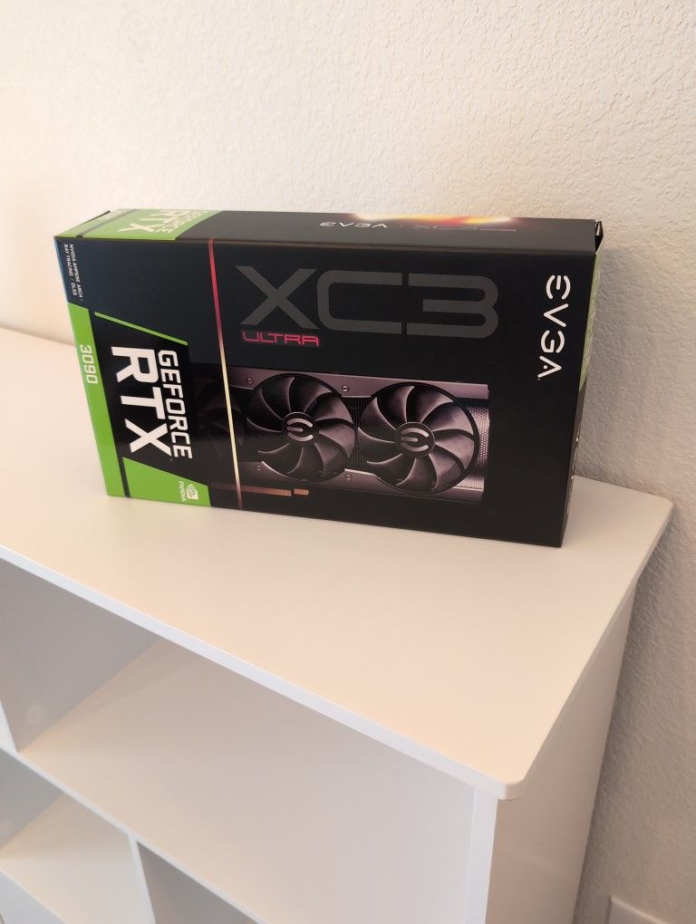 EVGA FTW ULTRA RTX 3090 Slightly Used. In Box