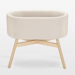 Babyletto X Gathre Capsule Ivory Bassinet