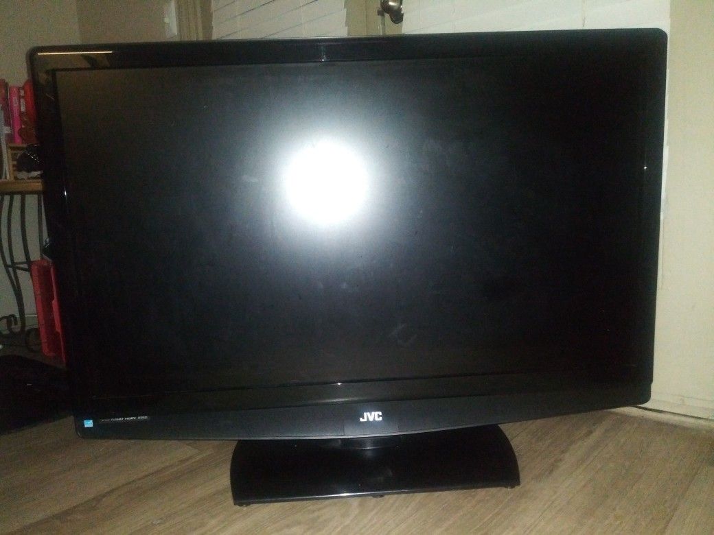 JVC LCD TV model LT-42x579