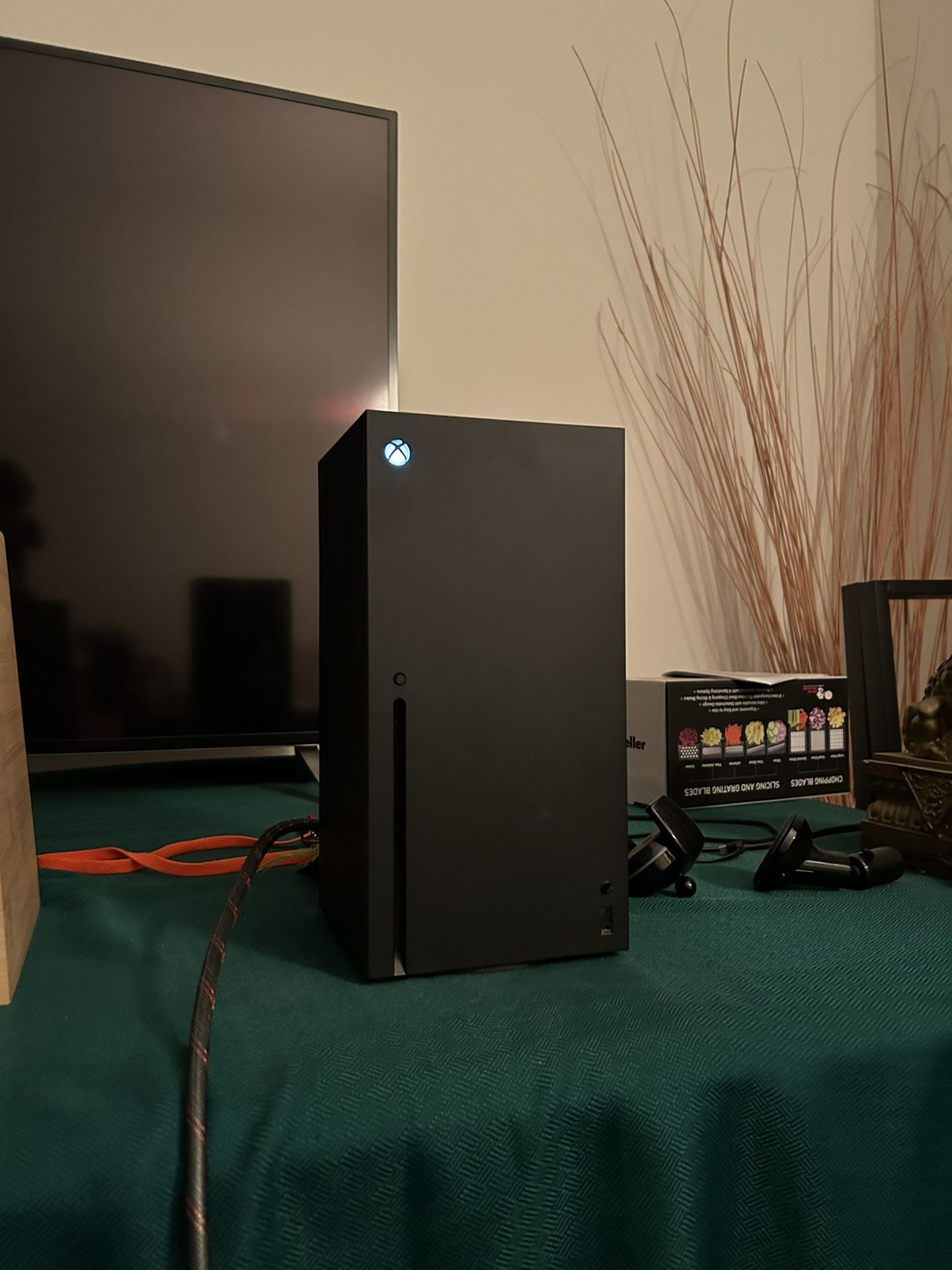 Xbox series X With Controllers
