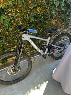 2023 Specialized Enduro Comp