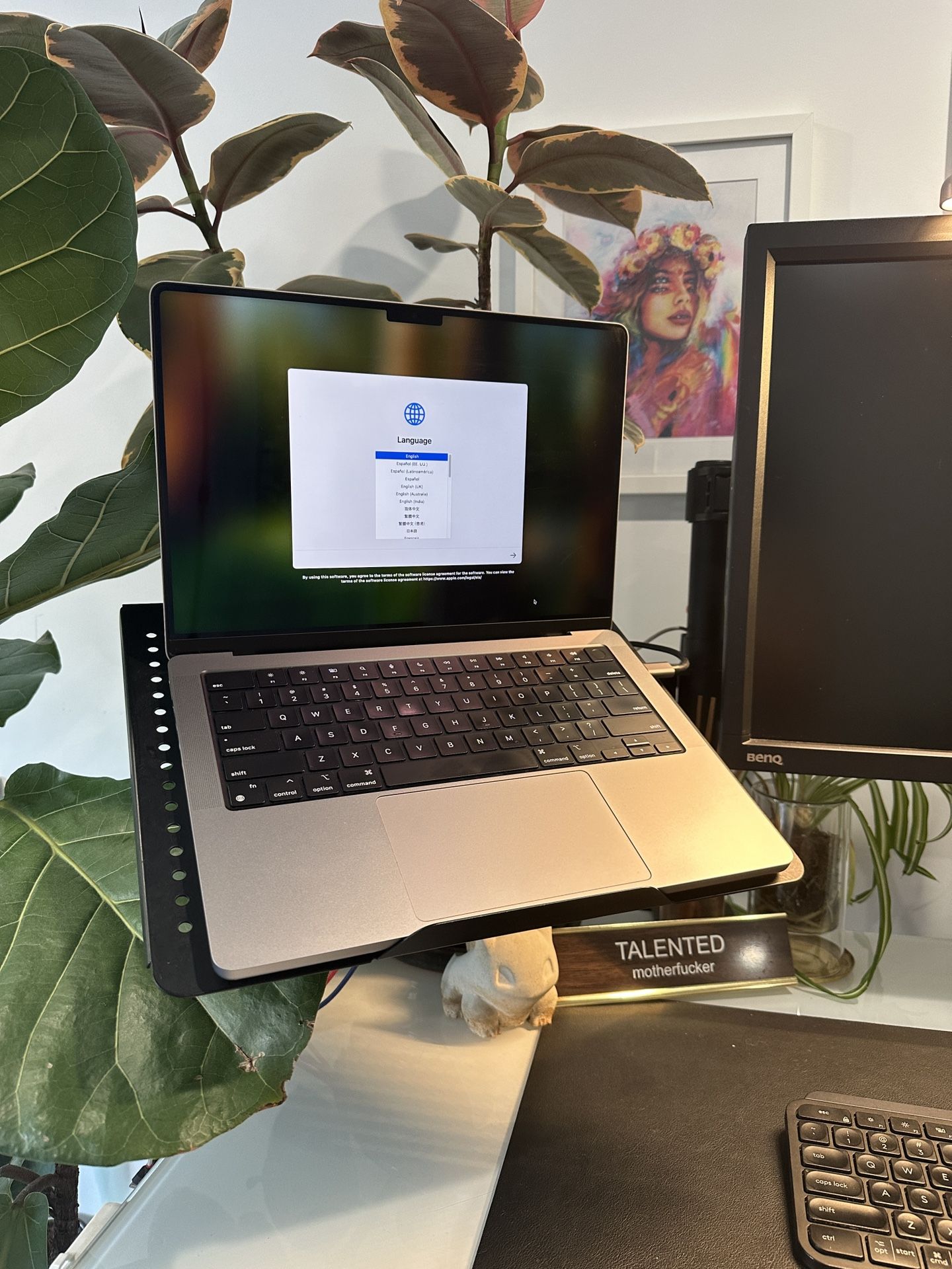 14-inch MacBook Pro - Space Gray