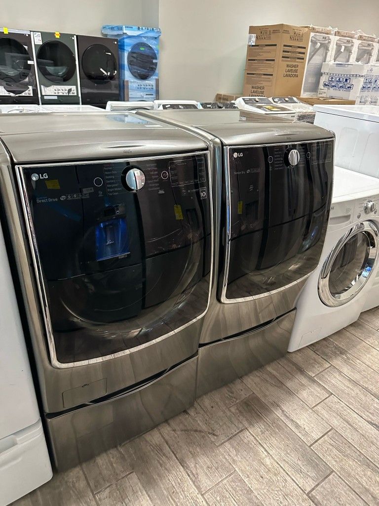 LG Signature Series Mega Capacity washer and dryer set electric used