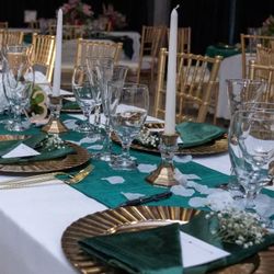 Green Velvet Tables Runners