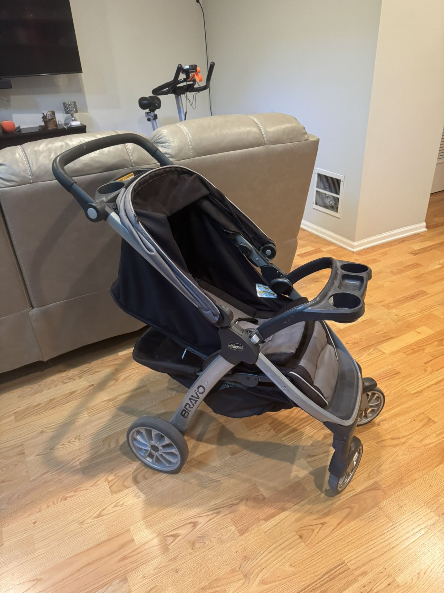 Chicco Bravo Quick-Fold Stroller.