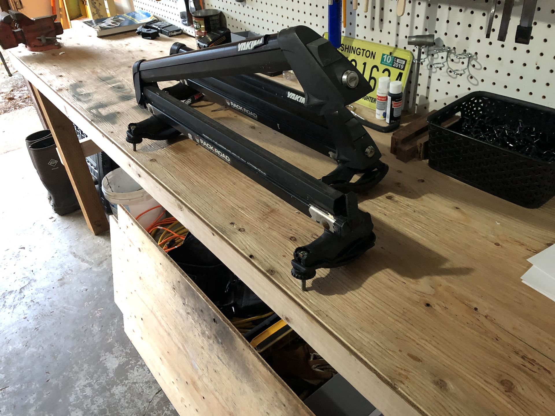 Yakima Ski Rack with bar mount for Sale in Lynnwood, WA OfferUp