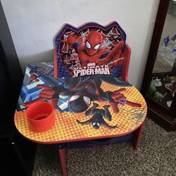 Toddler Spider-Man Chair Desk
