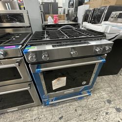 Kitchen Aid 30” Slide In Gas Range In Stainless Steel New Open Box 
