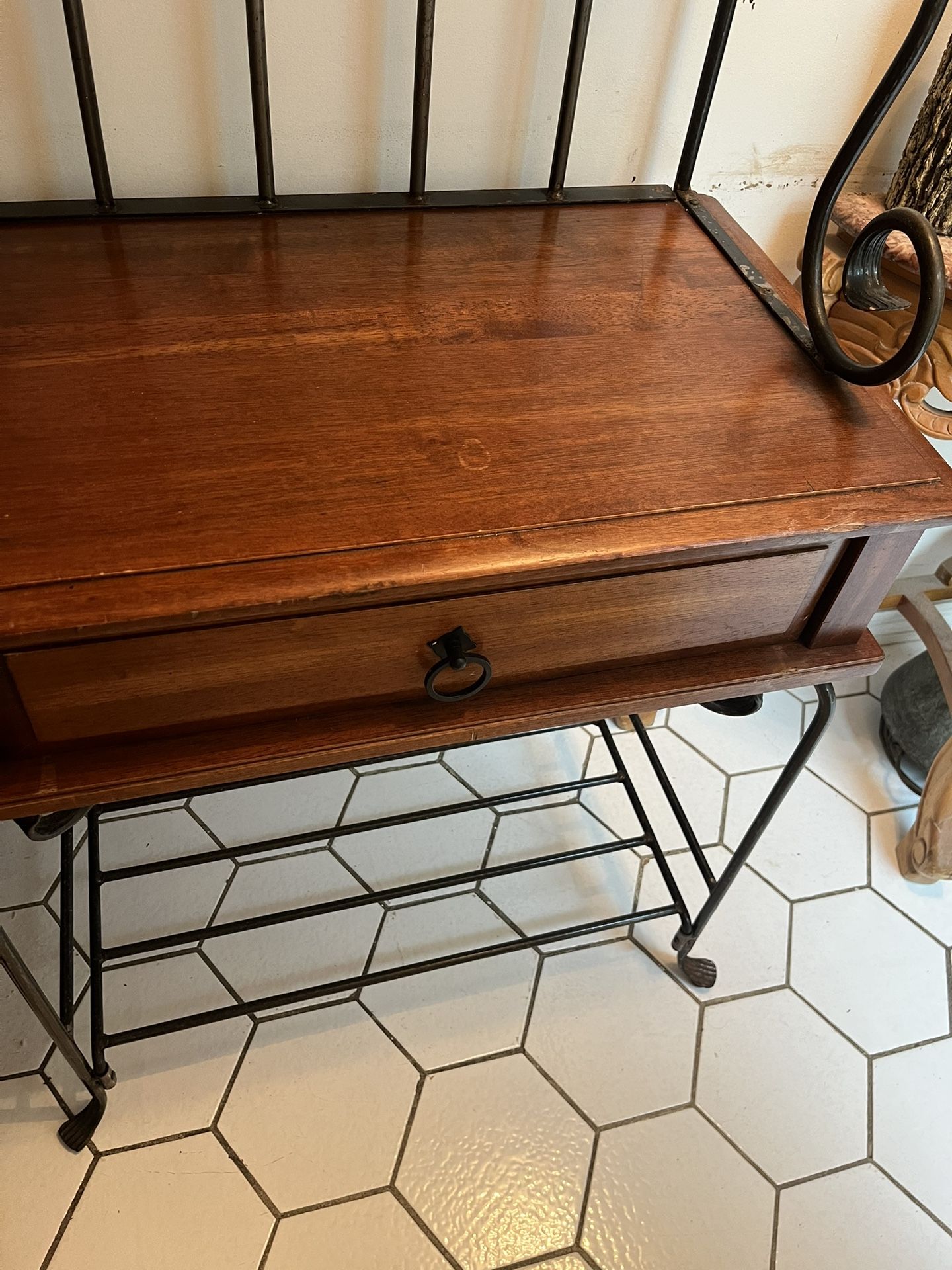 Wine Table 
