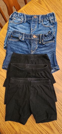 Shorts (5) 4T