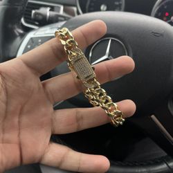 14k Gold Bracelet 