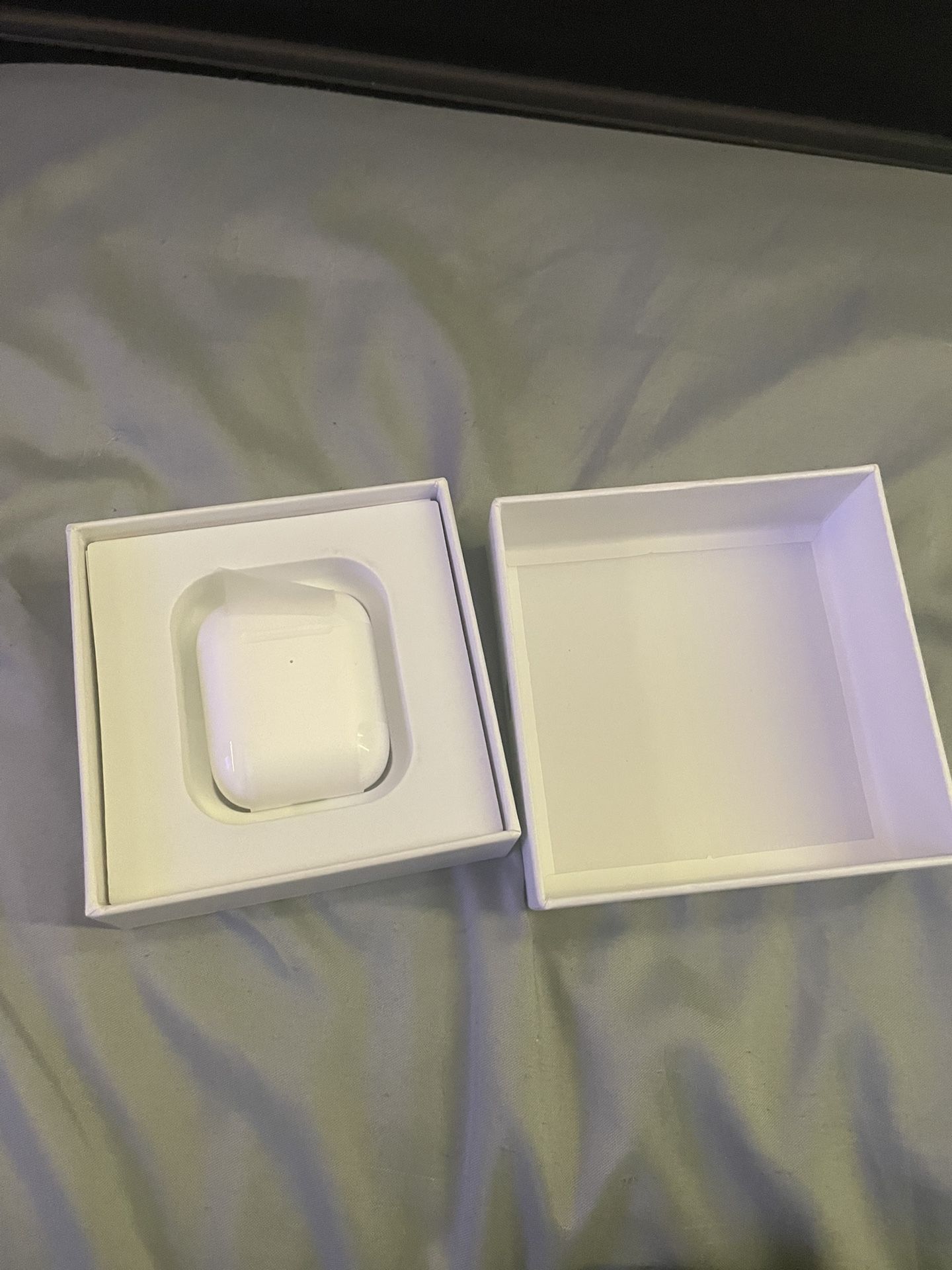 Earbuds Color White
