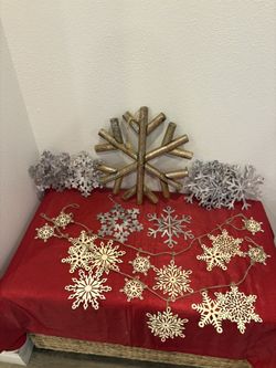 Wood Christmas Snowflake Holiday Home Decor - Simi Valley 