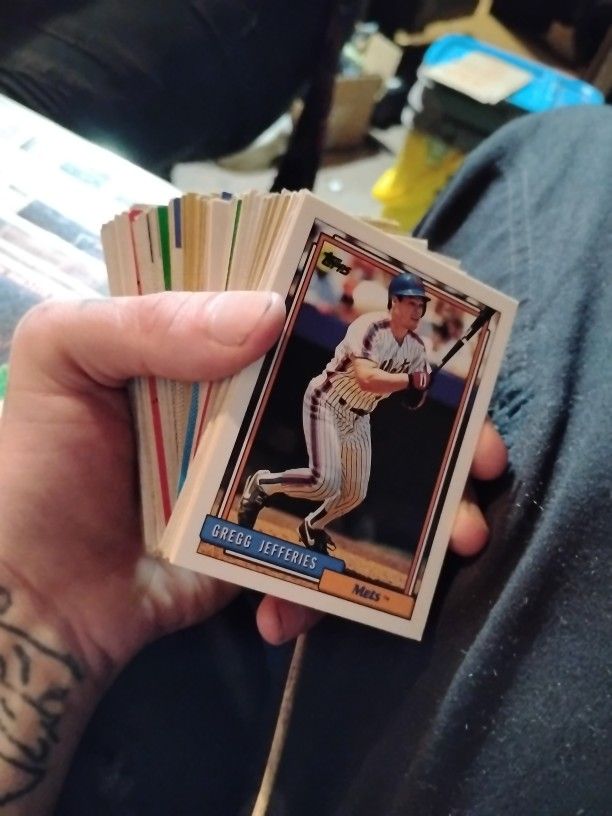 80s & 90s Baseball Cards (100 Cards)