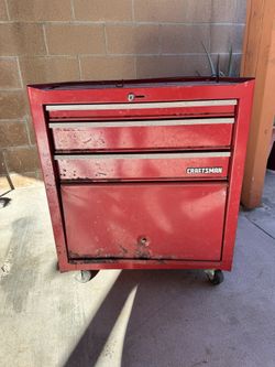 ROLLING TOOL CHEST