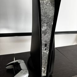 PS5 - Disc Version 1TB HD + Extras (see description)