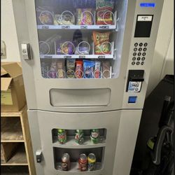 Vending Machine combo Snacks / Sodas