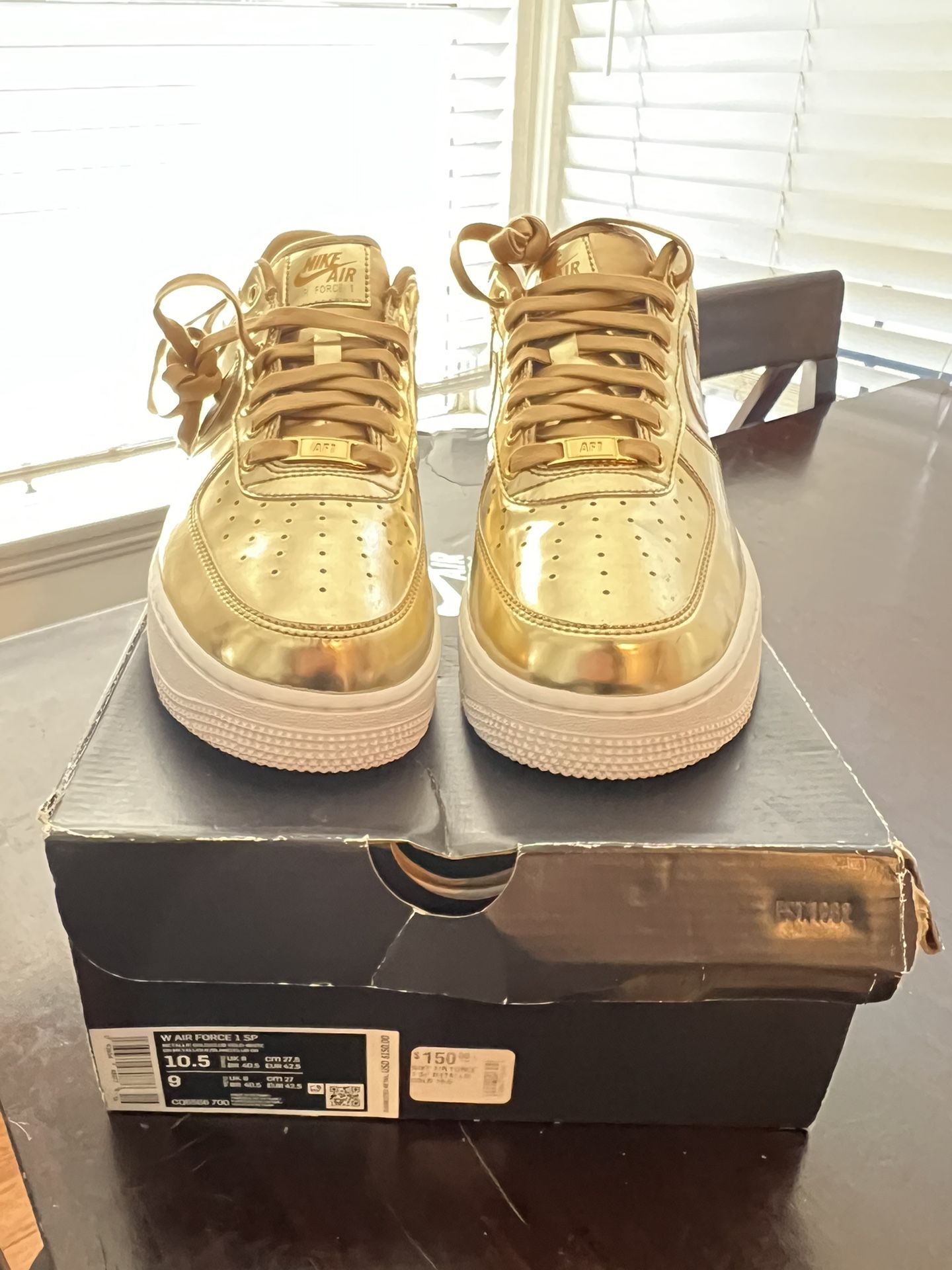 Nike Air Force 1 Low Metallic Gold Women’s Edition