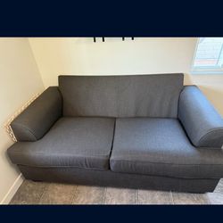 Loveseat / Sillon