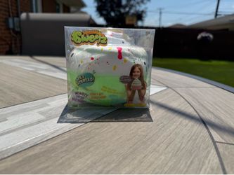 🧁Authentic PPNC Squeezee Sweetz Scented Cupcake Squishy🧁