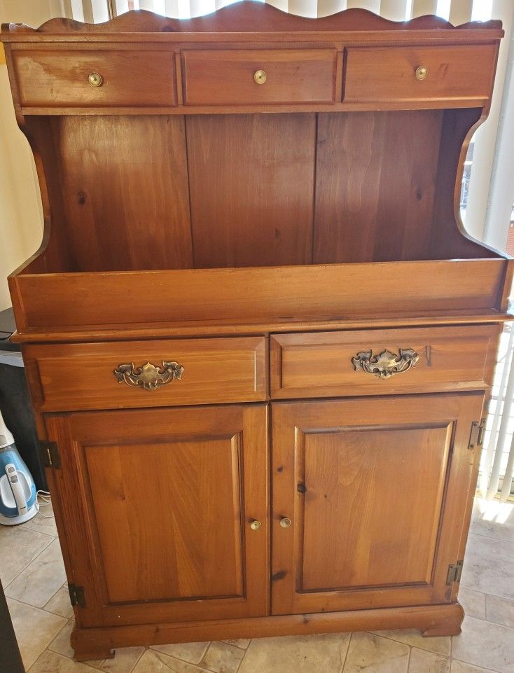 Vintage Hutch/dry Sink