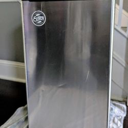 Whirlpool Mini Fridge Refrigerator 