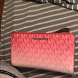 Michael Kors Wristlet Double Closure Ombré  Dragon Fruit