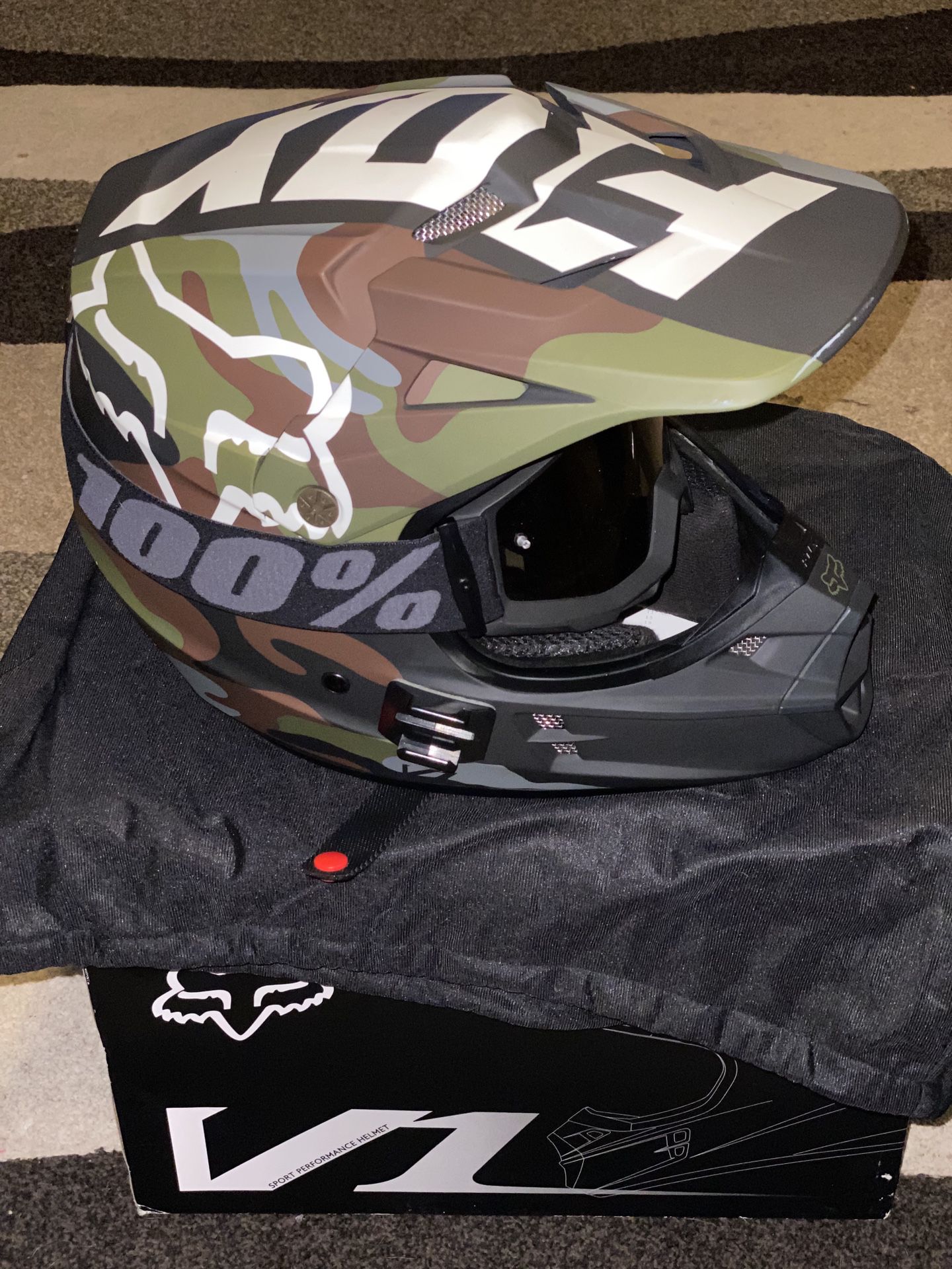 Dirt bike helmet | Fox Racing Helmet & 100% Goggles